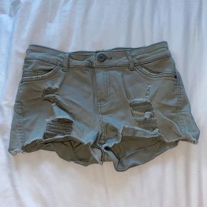 Miami High Rise Shortie jean shorts, size 1, never worn, green